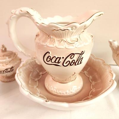 Lot #59 Coca-Cola Decor - 5 piece set