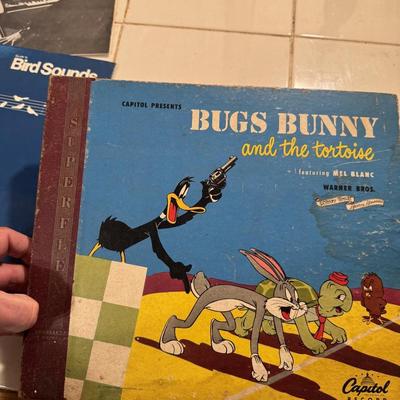 Vintage Vinyl Bugs Bunny, Rabbit Town #192