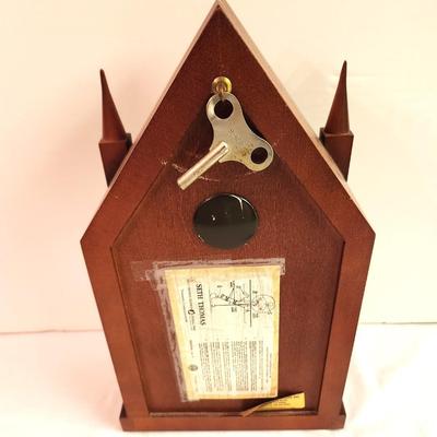 Lot #60 Cute Vintage Seth Thomas Steeple Clock - works