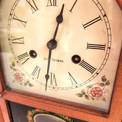 Lot #60 Cute Vintage Seth Thomas Steeple Clock - works