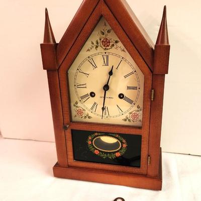 Lot #60 Cute Vintage Seth Thomas Steeple Clock - works