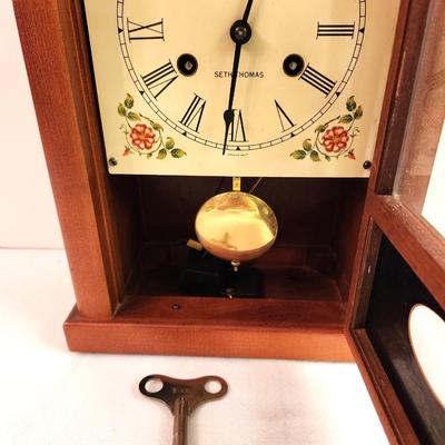 Lot #60 Cute Vintage Seth Thomas Steeple Clock - works