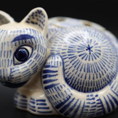 Vintage Nancy Lopez Blue and White Ceramic Crackle Cat