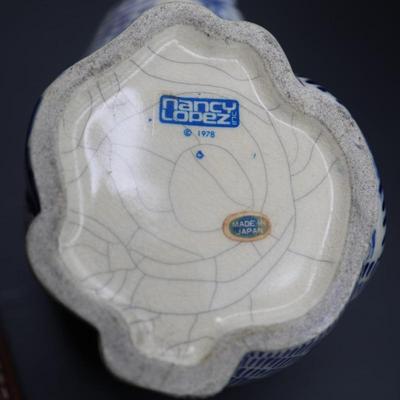 Vintage Nancy Lopez Blue and White Ceramic Crackle Cat