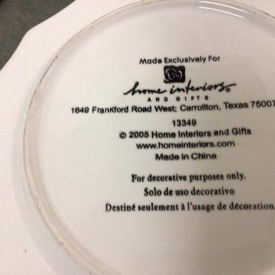 Decorative Collector Plates Lot