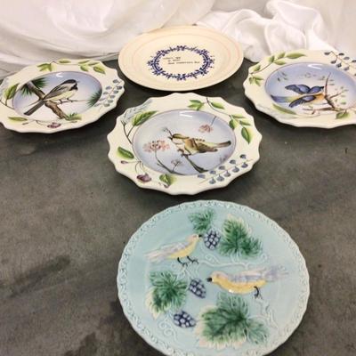 Decorative Collector Plates Lot