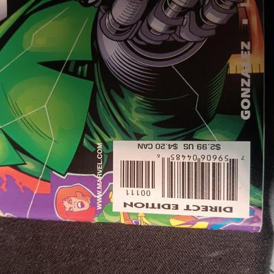 4 COMIC BOOKS (2)