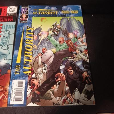 4 COMIC BOOKS (2)