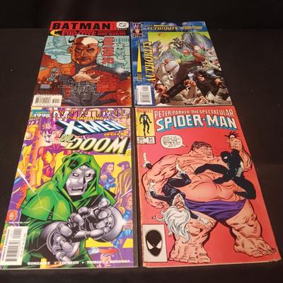 4 COMIC BOOKS (2)