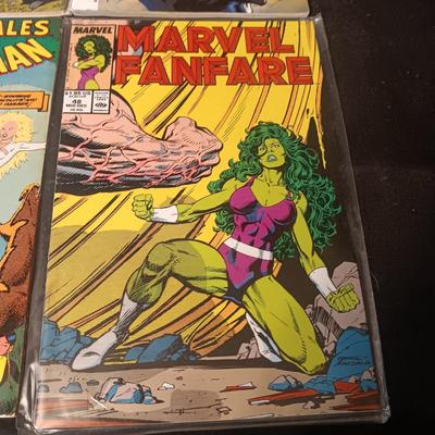 4 COMIC BOOKS (3)