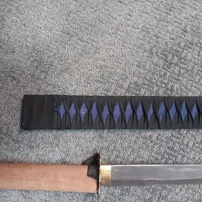 PAKISTAN SWORD W/WOODEN HANDLE AND NYLON SHEATH