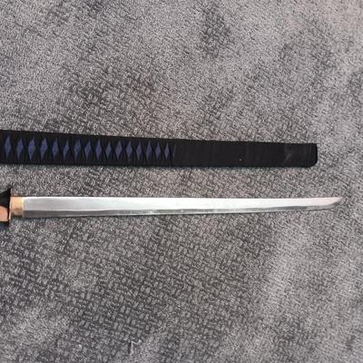 PAKISTAN SWORD W/WOODEN HANDLE AND NYLON SHEATH