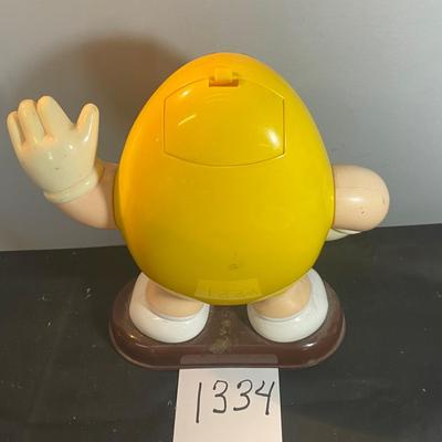 M&M Dispenser