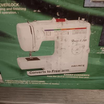 LIKE NEW EURO-PRO DENIM & SILK SEWING MACHINE