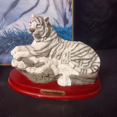 2 WHITE TIGER STATUES AND A FRAMED POSTER