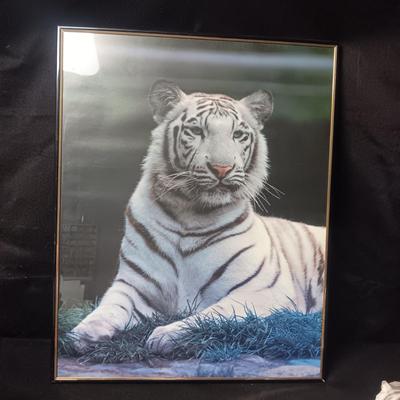 2 WHITE TIGER STATUES AND A FRAMED POSTER