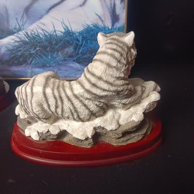 2 WHITE TIGER STATUES AND A FRAMED POSTER