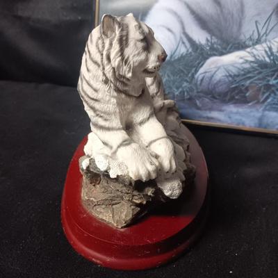 2 WHITE TIGER STATUES AND A FRAMED POSTER