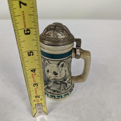 Endangered Species Giant Panda Stein