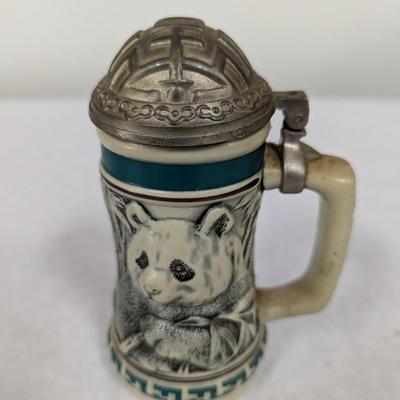 Endangered Species Giant Panda Stein