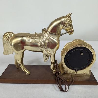 Vintage Metal Horse Oxford Self Starting Clock