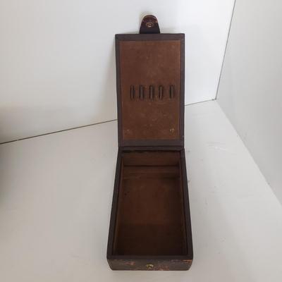Vintage Monogrammed Boxes (DR-KD)