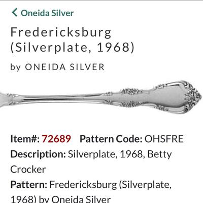 ONEIDA ~ Fredericksburg ~ 5 Piece Service For 8