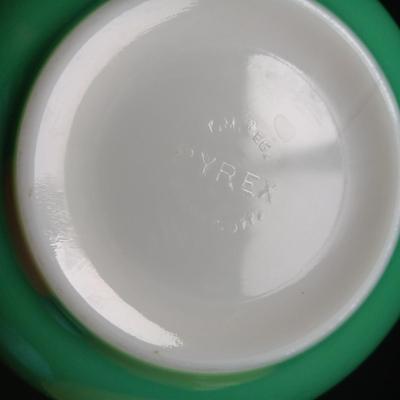 PYREX NESTING BOWLS