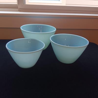 BABY BLUE FIRE KING NESTING BOWLS