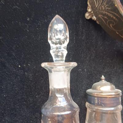 PELTON BROS. VINTAGE SILVER PLATED CRUET SET