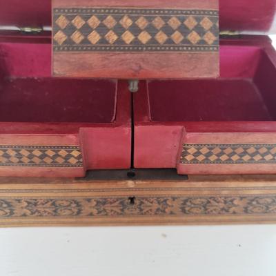Unique Wooden Boxes (GBC-KD)