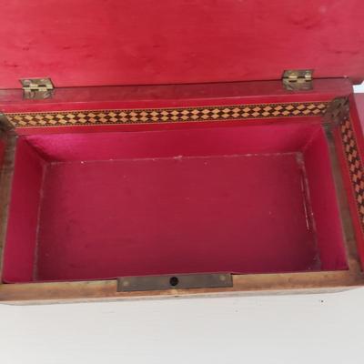 Unique Wooden Boxes (GBC-KD)