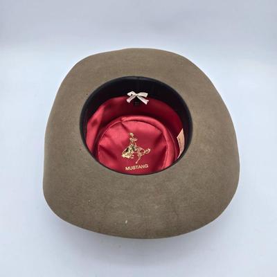Mustang Hat size 7 5/8