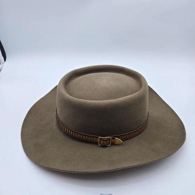 Mustang Hat size 7 5/8