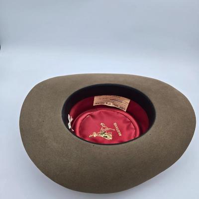 Mustang Hat size 7 5/8