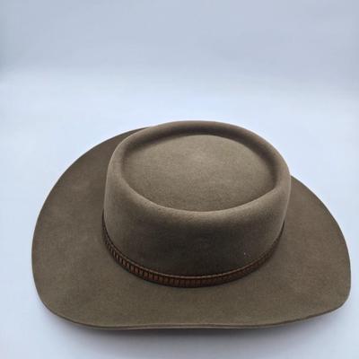 Mustang Hat size 7 5/8