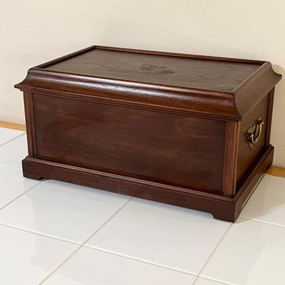 FRANKLIN MINT ~ Silver Dollar Coin Chest Holder