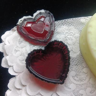 LARGE GLASS FENTON HEART SHAPED BOX AND RED GLASS AVON TRINKET BOX