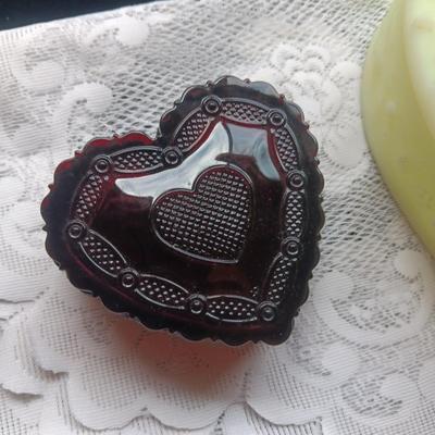 LARGE GLASS FENTON HEART SHAPED BOX AND RED GLASS AVON TRINKET BOX