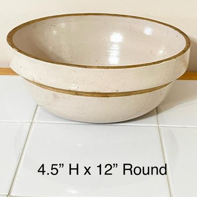 Vtg. Stackable Stoneware Three (3) Piece Mixing Bowls