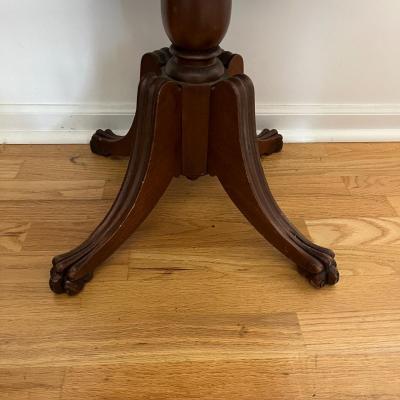 Wilson & Mayers Drop Leaf Claw Foot Table (DR-MG)