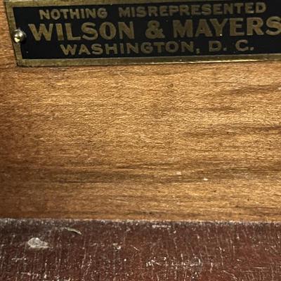 Wilson & Mayers Drop Leaf Claw Foot Table (DR-MG)