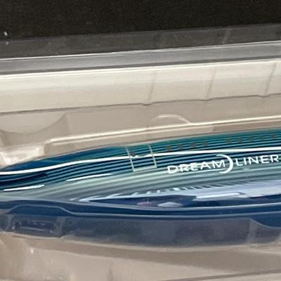 Boeing 787-8 Dreamliner 1/200 Scale Model Airplane - New