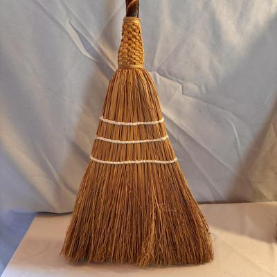 Three Woven Straw Brooms (LR-DZ)