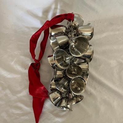 Cluster Of Bells (GB-MG)