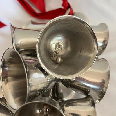 Cluster Of Bells (GB-MG)
