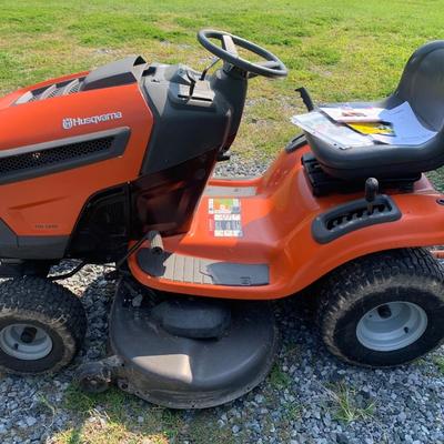 Husqvarna YTH 1846 Lawn Tractor & Dumping Utility Cart 18.5 HP 46" Deck Intek 540cc RUNS GREAT!