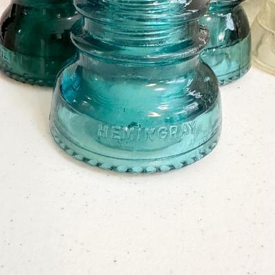 HEMINGRAY ~ Insulators ~ 18 Assorted