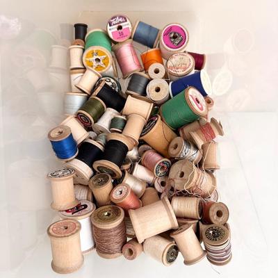 Wooden Spools ~ A Whole Bunch Assorted Wood Thread Spools