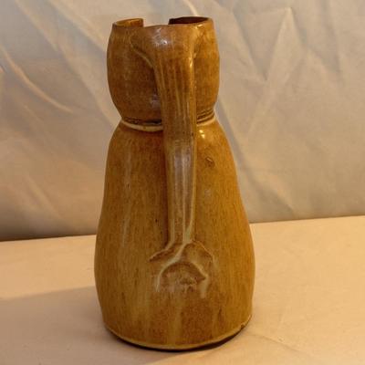 Ceramic Pitchers and More (K-DZ)